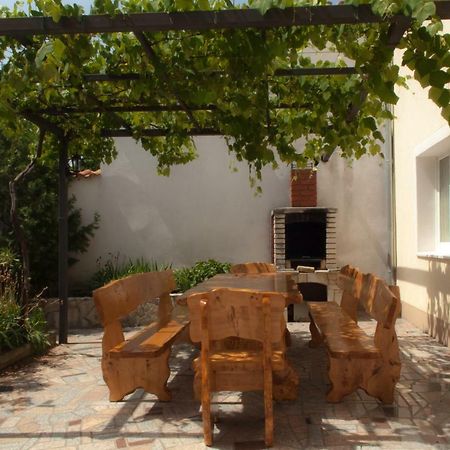 Holiday Home Domi Novi Vinodolski Eksteriør billede
