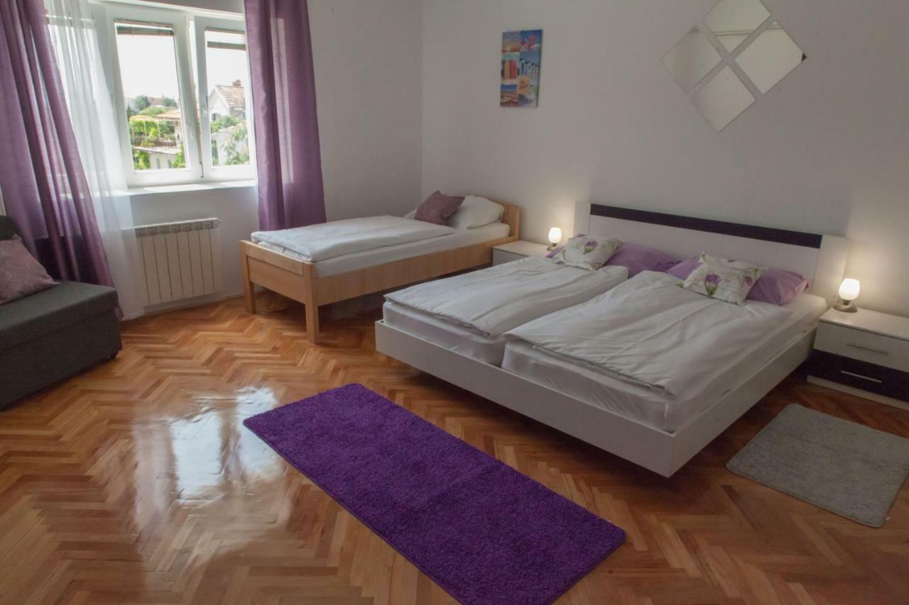 Holiday Home Domi Novi Vinodolski Eksteriør billede