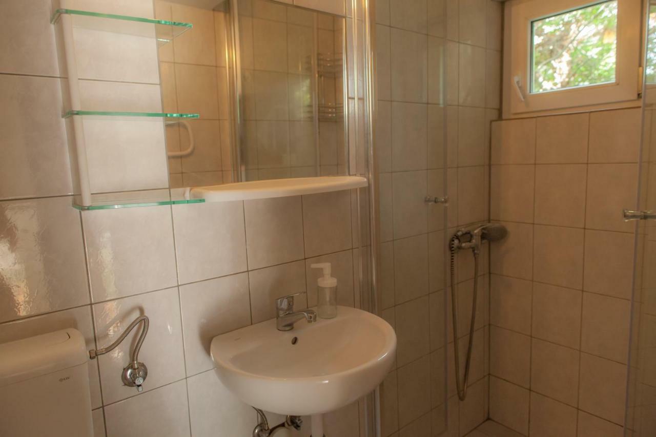 Holiday Home Domi Novi Vinodolski Eksteriør billede