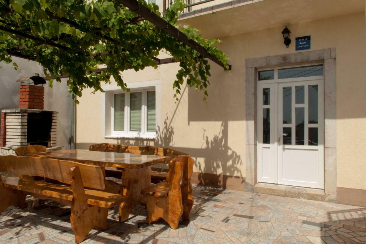 Holiday Home Domi Novi Vinodolski Eksteriør billede